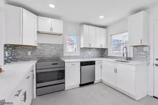 18 John St, Carteret, NJ 07008 - Photo 28