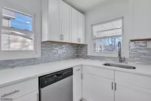 18 John St, Carteret, NJ 07008 - Photo 20