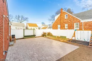 703 Elm St, Roselle, NJ 07203 - Photo 16