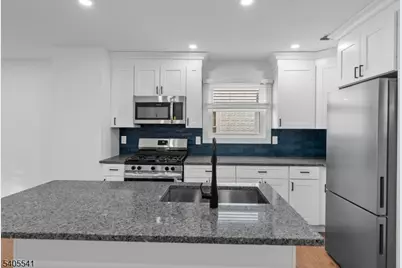 80 Anderson St, Raritan, NJ 08869 - Photo 10