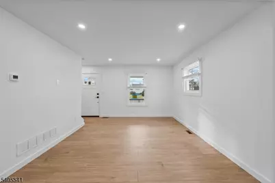 80 Anderson St, Raritan, NJ 08869 - Photo 14