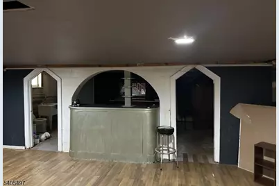 123 E 6th Ave, Roselle, NJ 07203 - Photo 16