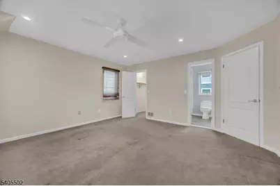 8 Village Park Ct, Scotch Plains Township, NJ 07076 - Photo 18