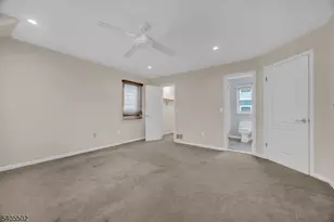 8 Village Park Ct, Scotch Plains Township, NJ 07076 - Photo 18