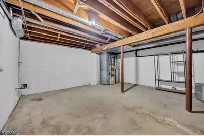 8 Village Park Ct, Scotch Plains Township, NJ 07076 - Photo 20