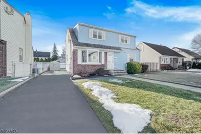 22 Falmouth Ave, Elmwood Park, NJ 07407 - Photo 2