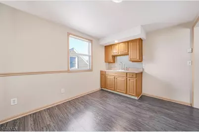 22 Falmouth Ave, Elmwood Park, NJ 07407 - Photo 14