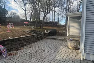 835 Dixie Ln, Plainfield, NJ 07062 - Photo 4