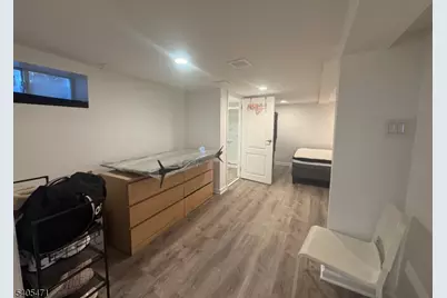 835 Dixie Ln, Plainfield, NJ 07062 - Photo 28