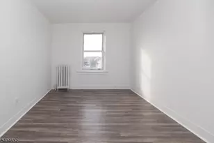 132 4th Ave, Florence Township, NJ 08554 - Photo 18