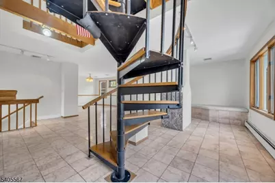 128 E Colfax Ave #2, Roselle Park, NJ 07204 - Photo 4