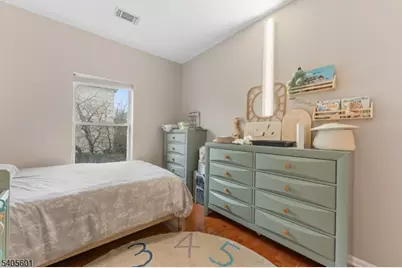 511 Brittany Dr, Wayne, NJ 07470 - Photo 12