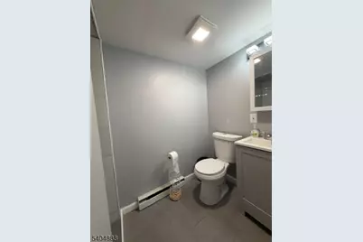 380 Somerset St, North Plainfield, NJ 07060 - Photo 4