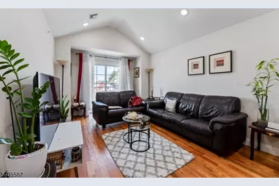 14 Spencer St, Elizabeth, NJ 07202 - Photo 16