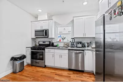14 Spencer St, Elizabeth, NJ 07202 - Photo 8