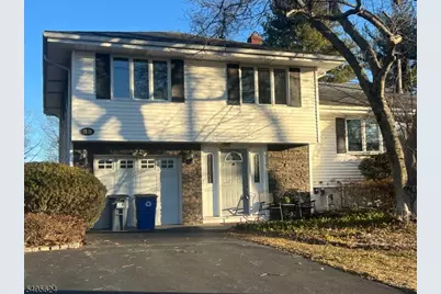 32 Augusta Dr, Wayne, NJ 07470 - Photo 1