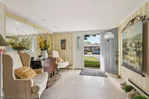 32 Augusta Dr, Wayne, NJ 07470 - Photo 4