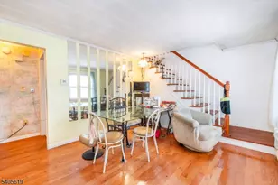 257 Floral Ln, Saddle Brook Township, NJ 07663 - Photo 4