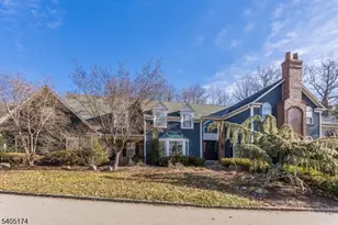 7 Beacon Hill Dr, Chester, NJ 07930 - Photo 1