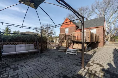 820 Elizabeth St, Ridgefield, NJ 07657 - Photo 20