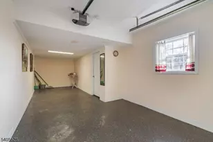 820 Elizabeth St, Ridgefield, NJ 07657 - Photo 16