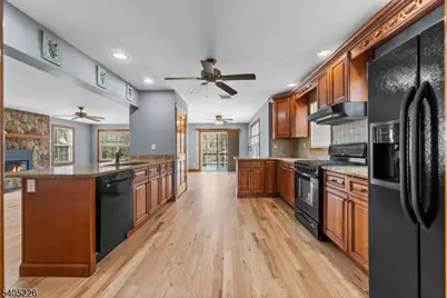 8 Kenvil Ave, Roxbury Township, NJ 07876 - Photo 8