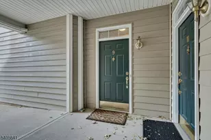 9 Swing Bridge Ln, South Bound Brook Boro, NJ 08880 - Photo 6