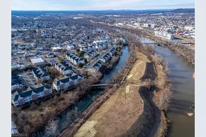 9 Swing Bridge Ln, South Bound Brook Boro, NJ 08880 - Photo 34