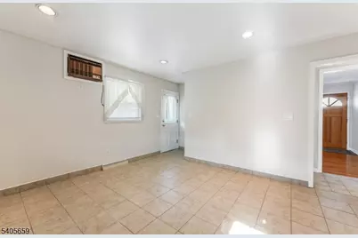 225 Edison St, Clifton, NJ 07013 - Photo 8