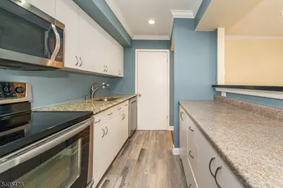 2350 State Route 10 #E11, Parsippany, NJ 07950 - Photo 2