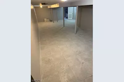 173 Wilkinson Ave, Jersey City, NJ 07305 - Photo 18