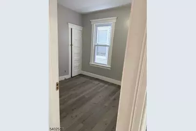 173 Wilkinson Ave, Jersey City, NJ 07305 - Photo 8