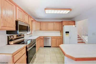 27 Cleveland Ter, West Orange Township, NJ 07052 - Photo 8