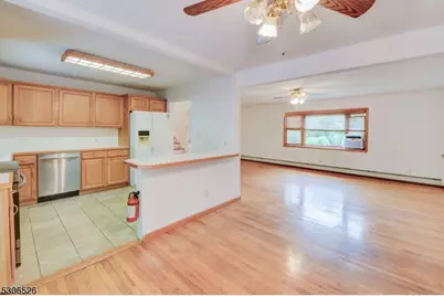 27 Cleveland Ter, West Orange Township, NJ 07052 - Photo 6