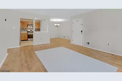 51 Crabapple Ln, Franklin Township, NJ 08823 - Photo 6