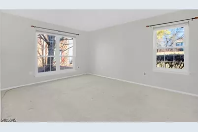 51 Crabapple Ln, Franklin Township, NJ 08823 - Photo 14