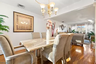 437 Durling Rd, Union Township, NJ 07083 - Photo 10