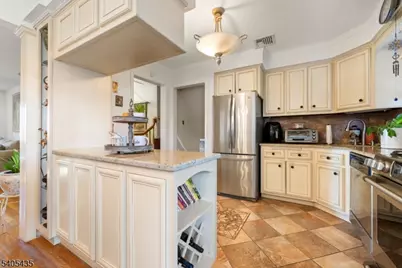 437 Durling Rd, Union Township, NJ 07083 - Photo 14