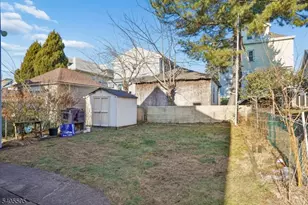 18 E 2nd St, Clifton, NJ 07011 - Photo 46