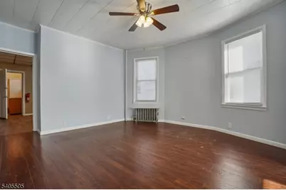 18 E 2nd St, Clifton, NJ 07011 - Photo 10