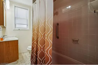 18 E 2nd St, Clifton, NJ 07011 - Photo 18