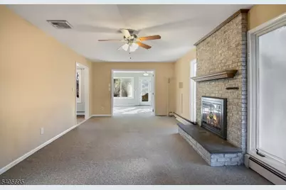 34 Warren Trl, Denville, NJ 07834 - Photo 4