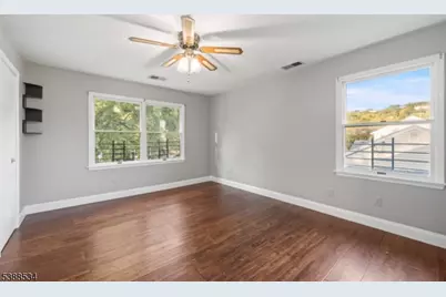 136 Haroldson Pl, Pompton Lakes, NJ 07442 - Photo 16