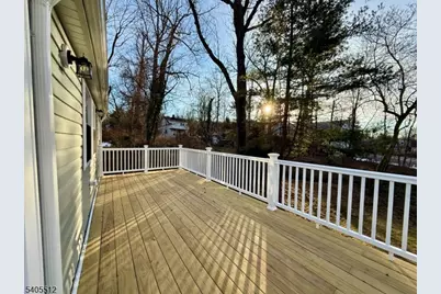 585 Plainfield Ave, Berkeley Heights Township, NJ 07922 - Photo 24