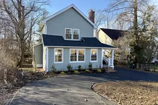 585 Plainfield Ave, Berkeley Heights Township, NJ 07922 - Photo 2