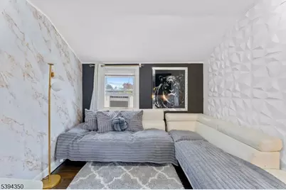 111 E 10th St, Linden, NJ 07036 - Photo 20