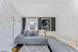 111 E 10th St, Linden, NJ 07036 - Photo 20