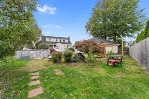 111 E 10th St, Linden, NJ 07036 - Photo 36