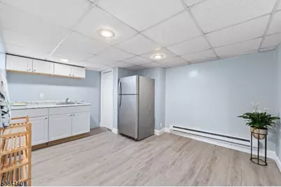 310 Stockton Ave, Roselle, NJ 07203 - Photo 22