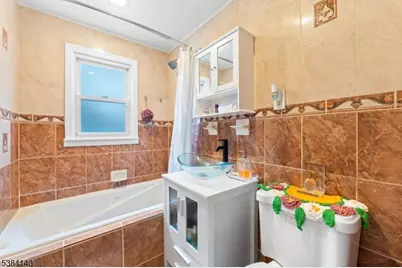 310 Stockton Ave, Roselle, NJ 07203 - Photo 10